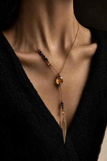 The Honey Knife Lariat worn